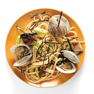 Лингвини с мидиями в японском стиле