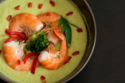 Крем-суп из кабачков с креветками