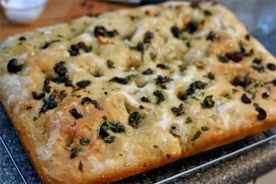 Фокачча с оливками