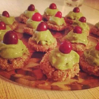 Десерт с мятно-лаймовым кремом