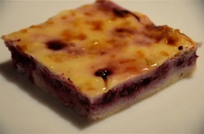 Запеканка творожная с черникой