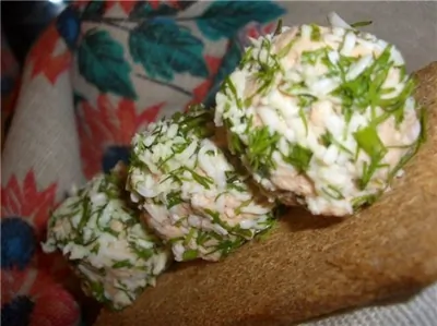 Сырные шарики с оливками и миндалем