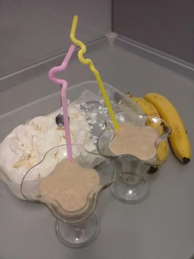 Кофейно-банановый молочный коктейль