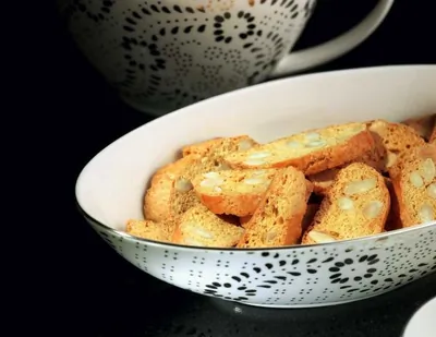 Лимонные бискотти с миндалем