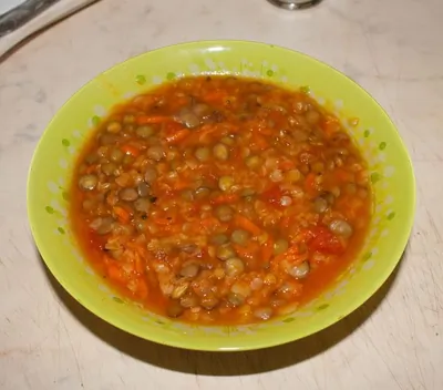 Чечевичный суп с томатами