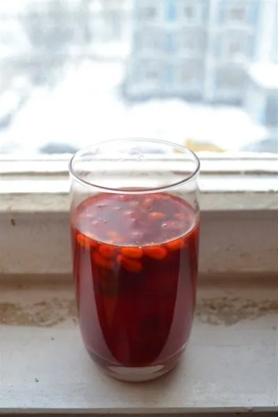 Зимний компот из вишни и облепихи