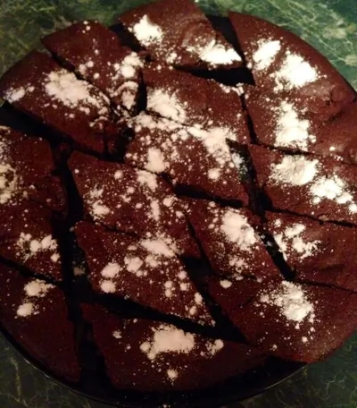 Брауни с бананом и темным шоколадом