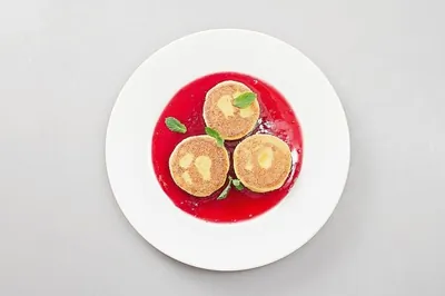 Сырники с кукурузной мукой и вареньем