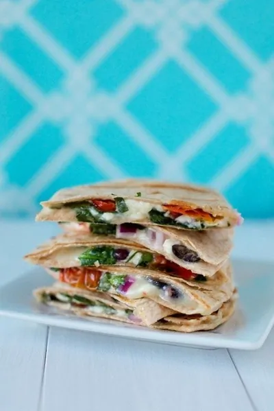 Кесадилья по гречески