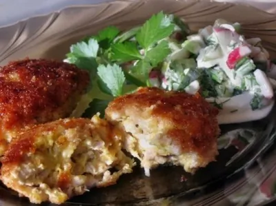 Рубленые куриные котлеты с сыром