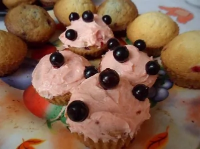 Летние капкейки с запеченными ягодами