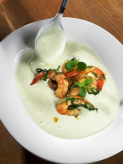 Суп из пастернака с креветками