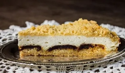 Творожный пирог с финиками