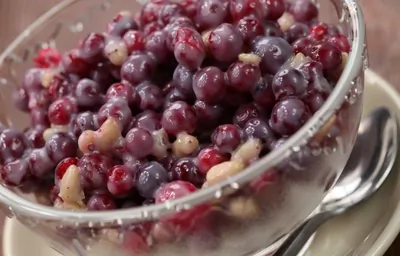 Брусника со сгущенкой