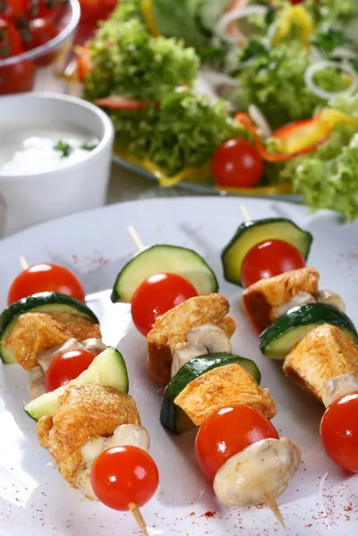 Куриный шашлык с овощами