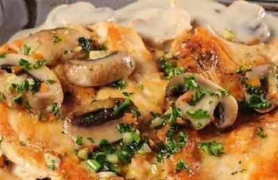 Куриное филе с грибами