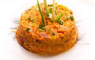 Салат с морковью и яблоком