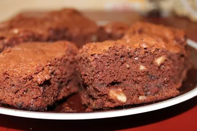 Брауни с грецкими орехами и темным шоколадом