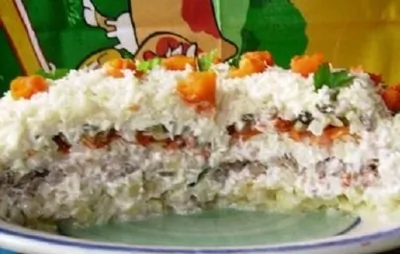 Салат с огурцом и морковью