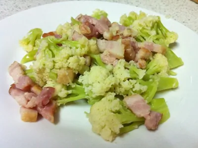 Цветная капуста с беконом