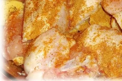 Курица, запеченная с картофелем с майонезом