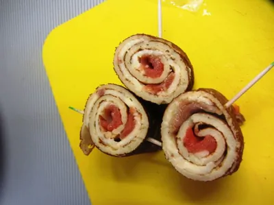 Блины с семгой и плавленым сыром