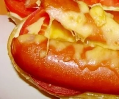 Горячий бутерброд с сосиской