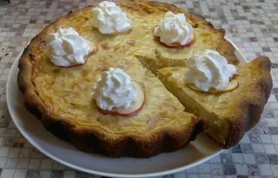 Заливной яблочный пирог