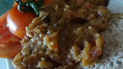 Икра кабачковая с карамелизированным луком в глазури из бальзамического уксуса