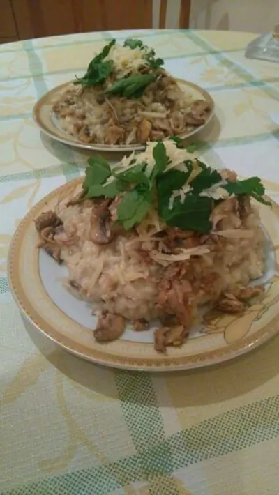 Ризотто с тунцом и шампиньонами