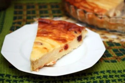 Творожная запеканка с черносливом и ванилью