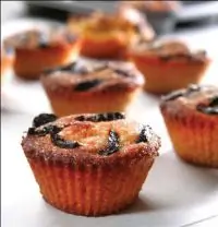 Маленькие кексы с сыром фета и оливковым маслом