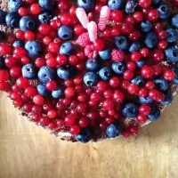 Торт с вишней и кремом из сыра маскарпоне