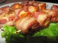 Шашлычки из семги с беконом