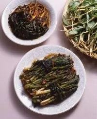 Маринованная черемша в японско-корейских специях