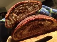 Постный полосатый свекольный хлеб