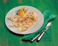 Блины с салатом из норвежской сельди