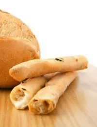 Хлебные палочки с маслинами и розмарином