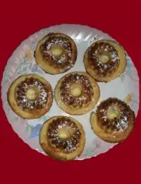 Кексы и творожной массы с изюмом