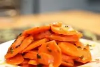 Ароматная морковь в специях по африкански