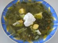 Щи из щавеля на курином бульоне