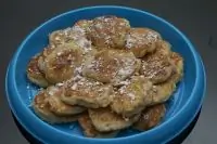 Яблочные оладьи с йогуртом