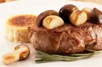 Телятина с крем-брюле из сыра