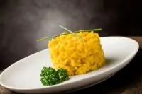 Сливочное ризотто с морковью и пармезаном