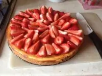 Чизкейк с рикоттой и свежей клубникой