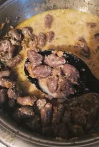 Куриные сердца со сливками