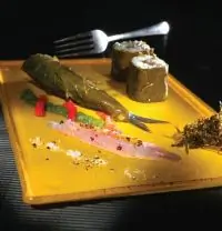 Маринованные сардины с виноградными листьями