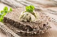 Быстрое масло с травами