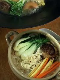 Лапша с курицей и шиитаке