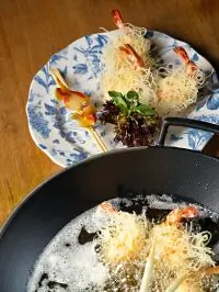 Лапша с тигровыми креветками